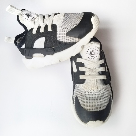 black and white huaraches boys